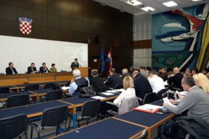 Zagrerb, 18. travnja 2012. - stručni seminar o zaštiti okoliša u pomorstvu u organizaciji Ministarstva pomorstva, prometa i infrastrukture i Europske agencije za sigurnost plovidbe (EMSA)